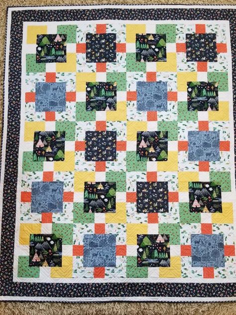 Beginner Quilt, Layer Cake Quilts, Cot Quilt, Beginner Quilt Patterns, Quilt Stores, Crochet Embroidery, Easy Quilt Patterns, Quilts Ideas, Fabric Scissors