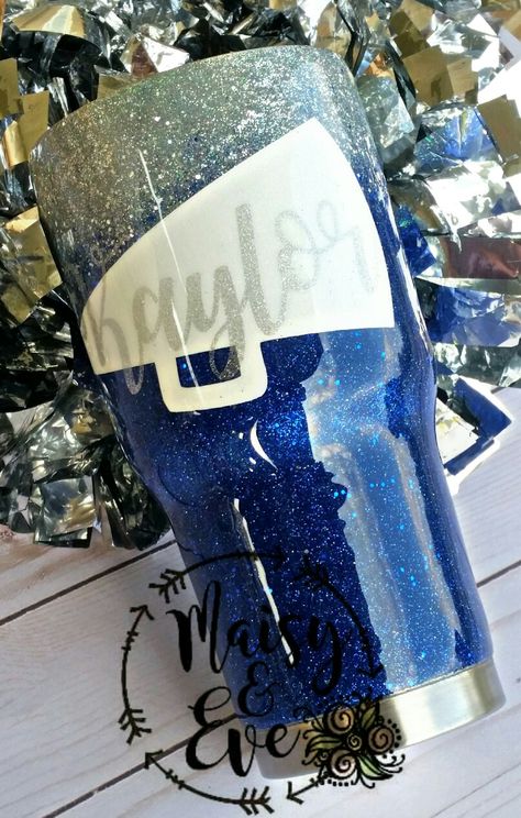 Cheer Tumbler Cups, Cheer Cups, Cheer Tumbler, Glitter Things, Resin Tips, Cheer Football, Cheer Coach Gifts, Tumbler Inspiration, Colored Epoxy