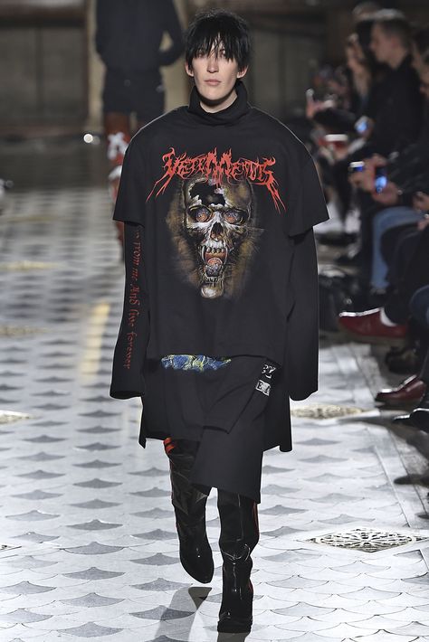 These References In The Vetements Show Look Eerily Familiar #refinery29 Metal Fashion Men, Vetements Hoodie, Show Look, Heavy Metal Fashion, Estilo Rock, Metal Fashion, Estilo Punk, Oversized Top, Metal Band