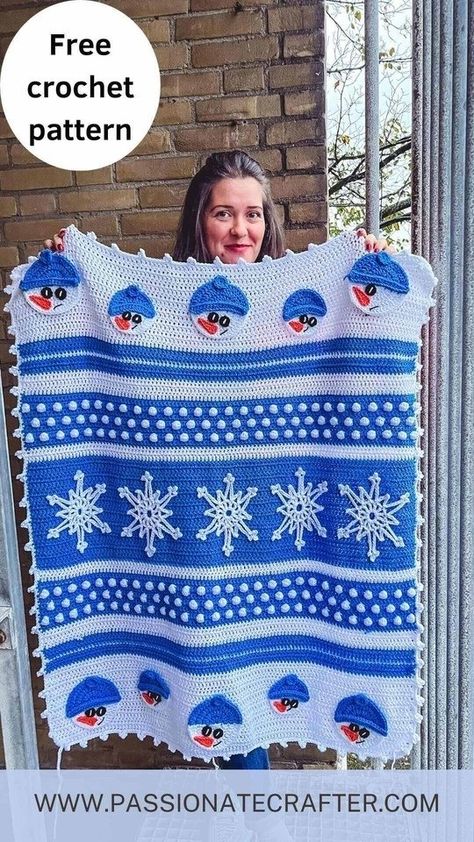 Christmas crochet snowmen blanket. Create a unique, fun, and easy blanket to make your Christmas festive. Beginner pattern with photo tutorials.#christmascrochet #freepattern Winter Themed Crochet Blanket, Free Crochet Christmas Patterns, Crochet Christmas Patterns, Funny Snowmen, Snowman Blanket, January Theme, Christmas Crochet Blanket, Crocheted Afghans, Christmas Crochet Patterns Free