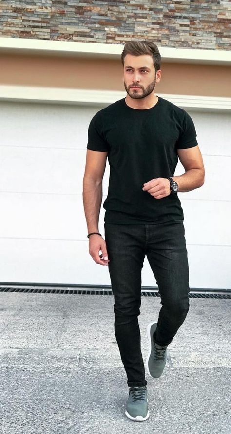 Black Tshirt Outfit Men, Black Pants Outfit Men, Black Tee Outfit, Black Tshirt Outfit, Casual Tshirt Outfit, Jeans And T Shirt Outfit, Black Pants Outfit, Jeans Outfit Men, Pants Outfit Men