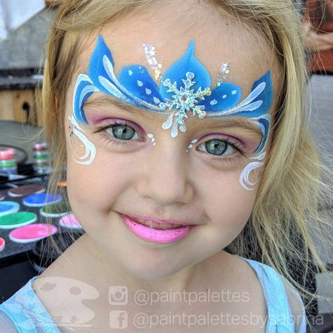 Frozen Face Paint, Elsa Makeup, Princess Face Painting, Eye Face Painting, Christmas Face Painting, Frozen Face, Girl Face Painting, Face Painting Stencils, Face Painting Tutorials