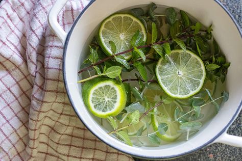 eucalyptus mint lemon summer simmer pot Mint Simmer Pot, Simmer Pot Spring, Summer Simmer Pot, Simmer Pots, Summer Scents, Simmer Pot, Summer Scent, Spring Recipes, Limes