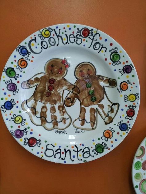 Gingerbread handprints on cookie plate made at Creative RU. Owensboro KY Diy Christmas Plates For Kids, Diy Christmas Plate, Plates For Kids, Cookie Plate, Footprint Crafts, Fun Christmas Crafts, Handprint Crafts, Preschool Christmas, 12 December