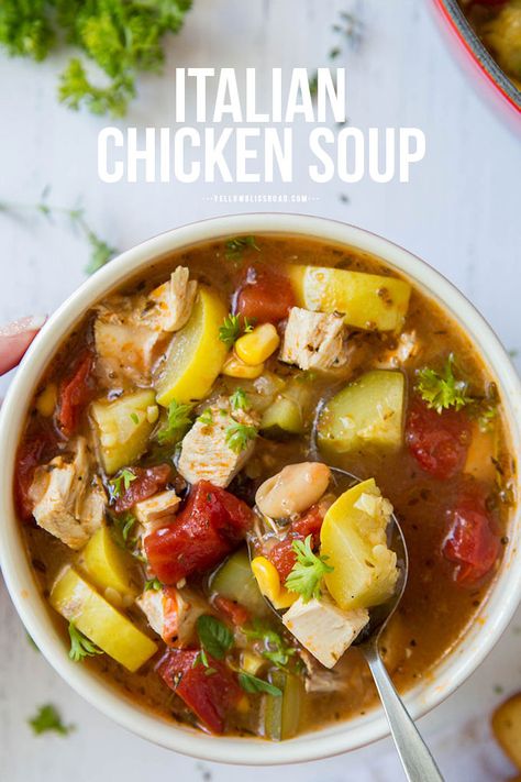 Chicken Spaghetti Soup, Chicken Soup With Squash, Chicken Squash Soup, Chicken And Zucchini Soup, Zucchini Chicken Soup, Chicken Squash And Zucchini Recipes Crockpot, Chicken And Zucchini Soup Recipes, Soup With Zucchini And Squash, Chicken Soup With Zucchini