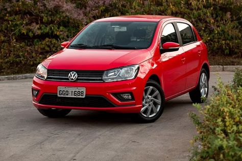 Volkswagen Gol 2019 — Foto: Marcelo Brandt/G1Volkswagen explica que modelo não é compatível com as novas regras brasileiras quanto a emissão de poluentes e segurança. Modelo mais vendido no Brasil por 20 anos, o Gol vai deixar de ser fabricado. A Volkswagen anunciou que vai descontinuar também a produção do Voyage, outro modelo popular no mercado de automóveis brasileiro. Segundo a montadora, os veículos são incompatíveis com as novas regulamentações de emissões e segurança do país. (adsbygoogle Volkswagen Gol, Vw Gol, Volkswagen, Vehicles, Bonito