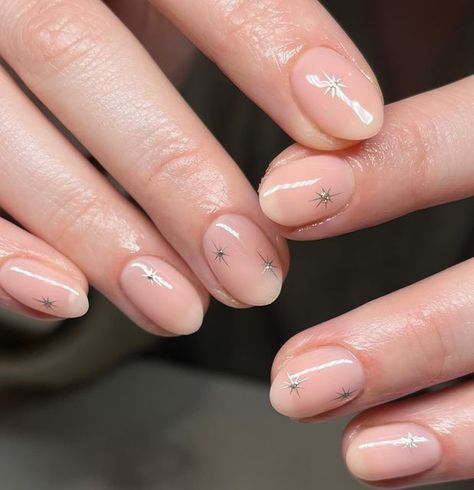 Very Short Natural Nail Designs, Simple Nail Designs Short, Twinkle Nails, Builder Nails, Short Nail Ideas, Natural Nail Designs, Short Gel Nails, Minimalist Nail Art, Minimal Nails