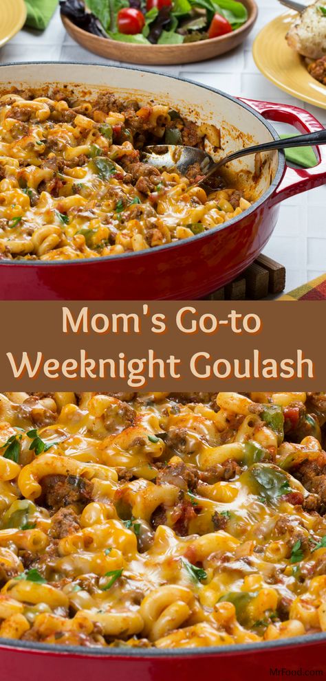 Mom's Go-To Weeknight Goulash is super easy and budget-friendly, making it a great weeknight dinner recipe! This family-friendly dinner is made with ground beef, elbow macaroni, a couple of veggies and your family's favorite spaghetti sauce. Everything cooks together in one skillet, and, right before it's served, it's topped with some yummy cheese. The results are delicious! Resep Pasta, Goulash Recipes, Diner Recept, One Skillet, Family Friendly Dinners, Elbow Macaroni, Weeknight Dinner Recipe, Goulash, Spaghetti Sauce