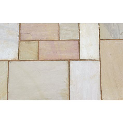 Marshalls Indian Sandstone Textured Buff Multi Circle Paving Kit - 6.34 m2 pack | Wickes.co.uk Circle Paving, Laying A Patio, Inside Plants Decor, Sandstone Paving Slabs, Sandstone Texture, Indian Sandstone, Garden 2023, Backyard Seating Area, Courtyard Gardens