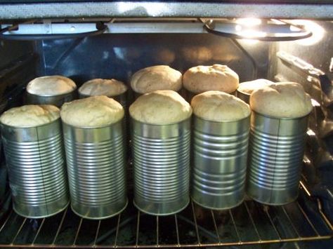 Bread dough in tomato juice cans!  Fun! Bosch Recipes, Bread In A Can, Bosch Mixer, Mixer Recipes, Biscuit Bread, Bread Bun, Bread Cake, Bread Machine, Bread Recipes Homemade