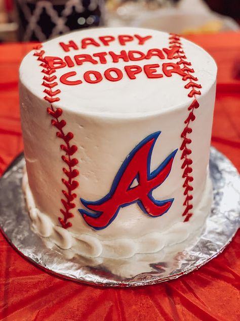 Atlanta Braves Cake, Atlanta Braves Birthday, Brave Birthday Cakes, Brave Cakes, Braves Party, Cake Boy, Decorating Cakes, Baseball Party, Mama Blog