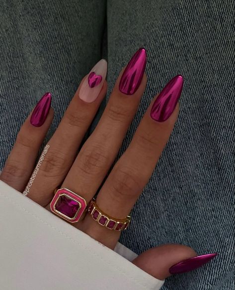 Magenta Nails, Pink Chrome Nails, Manikur Kuku, Chrome Nail Art, Nagellack Trends, Chrome Nails Designs, Nail Designs Valentines, Metallic Nails, Chrome Nails