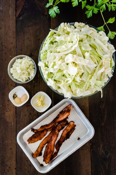 Bacon Stir Fry, Fried Cabbage And Bacon, Fried Cabbage With Bacon, Cabbage With Bacon, Raw Cabbage, Bacon Fried Cabbage, Bacon Dishes, Meal Prep Lunch, Prep Lunch