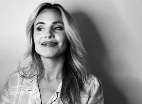 Leah Pipes, Favorite Celebrities, Cool Girl, It Cast, Nose Ring, Celebrities