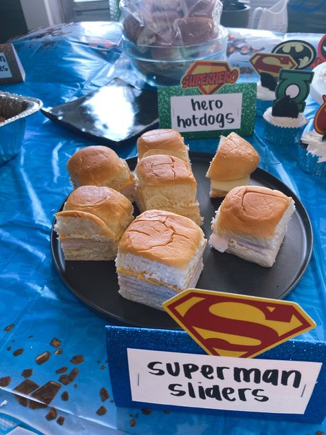 avengers birthday party food Avengers Birthday Party Food Ideas, Superman Food Ideas, Superhero Birthday Food Ideas, Marvel Party Food Ideas, Superman Birthday Party Food, Avengers Food Ideas, Marvel Birthday Party Decorations Diy, Marvel Birthday Party Food, Avengers 4th Birthday Party