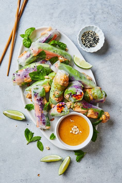 Fresh Spring Rolls With Salmon and Peanut Sauce | Olive & Mango Peanut Sauce For Spring Rolls, Sauce For Spring Rolls, Fresh Spring Rolls Recipe, Nem Nuong, Spring Roll Sauce, Fresh Spring Rolls, Cibo Asiatico, Rice Paper Rolls, Spring Roll Recipe