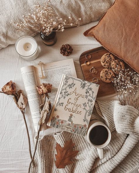 Love Victor, Dark Cottagecore Aesthetic, Autumn Cottagecore, Book Flatlay, Bookstagram Inspiration, Diy Doll Miniatures, Summer Reading Lists, Coffee And Books, Autumn Cozy