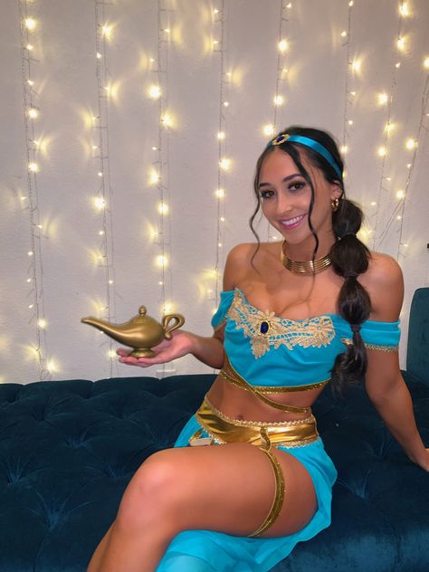 Jasmine Diy Costume Women, Jasmine Princess Halloween, Jasmine Halloween Costume Women, Halloween Costumes Jazmine, Jasmine Womens Costume, Jasmin Princess Costume, Jasmine Alladin Costume, Cute Jasmine Costume, Arabic Princess Costume