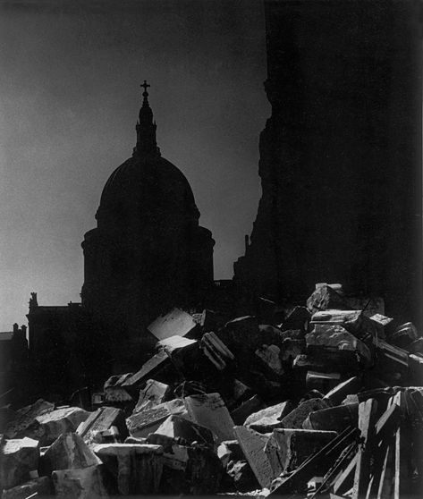 The unsettling beauty of Bill Brandt’s photographs Bill Brandt Photography, Bill Brandt, Elephant And Castle, Barbara Hepworth, St Paul's Cathedral, Photography Career, Henry Moore, 22 December, Georges Braque