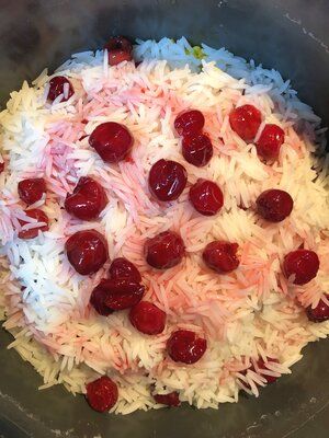 Albaloo Polo Recipe - Persian Saffron and Sour Cherry Rice — I got it from my Maman Cherry Rice, Saffron Rice Recipe, Persian Food Iranian Cuisine, Vegetarian Rice Dishes, Iranian Cuisine, Sour Cherries, Saffron Rice, Persian Cuisine, Iranian Food