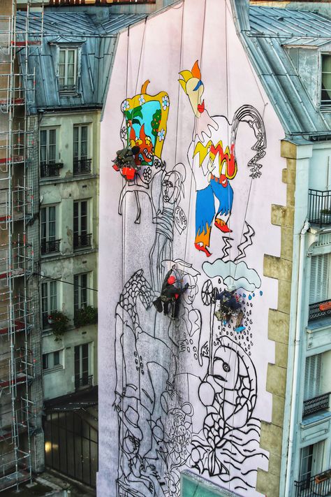 Depuis plusieurs semaines, Views travaille en collaboration avec h&m pour mettre en avant des talents créatifs issus de différents univers.

C’est dans ce cadre là que l’agence de média a fait appel à Monsieur Peinture pour accompagner l’artiste peintre, Enfant Précoce dans la réalisation de cette façade. Fair Grounds, Street Art, Oeuvre D'art, Paris, France