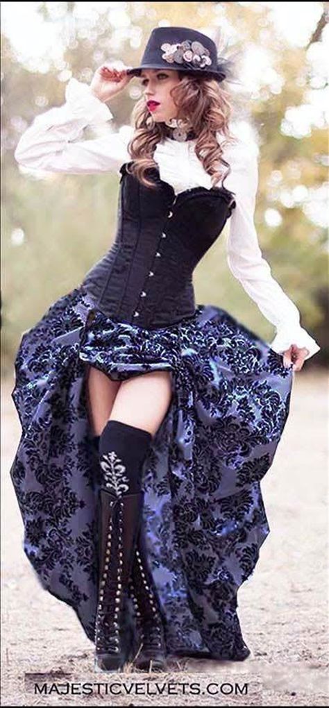 Steampunk Fashion Women, Steampunk Mode, Steampunk Outfits, Victorian Cosplay, Moda Steampunk, Victorian Skirt, Victorian Wedding Dress, Mode Steampunk, Steampunk Couture