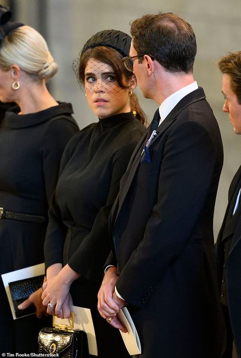 Jack Brooksbank, Kate And Meghan, Lady Louise Windsor, Elisabeth Ii, Familia Real, Sarah Ferguson, Princess Beatrice, Duchess Of York, Princess Eugenie