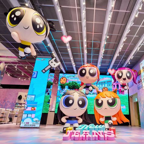 Newjeans Pop Up Store, Line Friends Store, Kids Zoo, Ppg And Rrb, New Jeans Style, Puff Girl, Graphic Design Tips, Bratz Doll, Line Friends