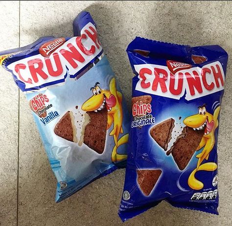 Nestle Crunch Chips Vanilla And Chocolate 🍫Crunchy Chocolate Wheat Chips Filled With A Creamy Chocolate And Vanilla Flavored Filling Nestle Crunch, Crunchy Chocolate, Creamy Chocolate, Vanilla Flavoring, Tortilla Chips, Potato Chips, All Brands, Chip Bag, Wheat