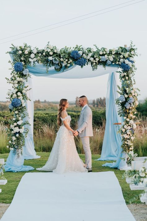 Chana Marelus, Sky Blue Weddings, Baby Blue Weddings, Blue Wedding Decorations, Wedding Archway, Outdoor Garden Wedding, Light Blue Wedding, Blue Themed Wedding, Wedding Colors Blue