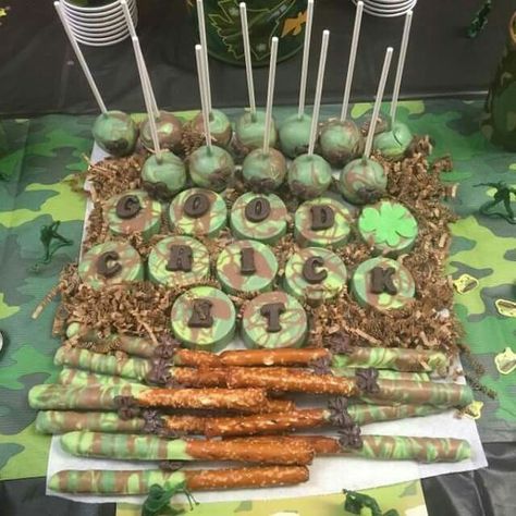 Army Cake Pops, Deployment Party, Army Cake, Paintball Party, Camo Party, Army Birthday, Army's Birthday, Cottage Bakery, Army Party