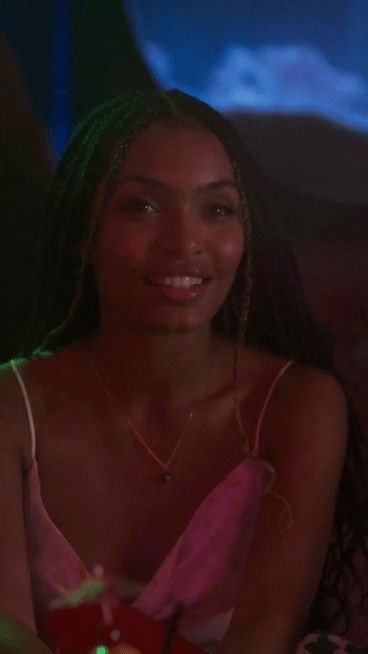 Tara Shahidi, Yara Shahidi Aesthetic, Aquarius Sun, Yara Shahidi, Goals Inspiration, Halloween Mummy, Smooth Jazz, Girl Crushes, Proud Of Me