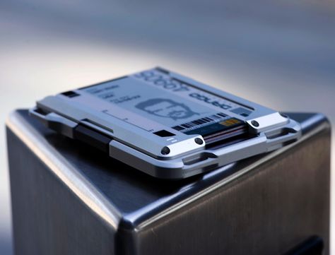 The Dango M1 Maverick Rail Wallet is an all-metal wallet that looks great and lasts forever | Yanko Design Urban Survival Kit, Prepping Gear, Survival Gadgets, Bushcraft Skills, Aluminum Wallet, Surviving In The Wild, Bushcraft Gear, Urban Survival, Pocket Dump