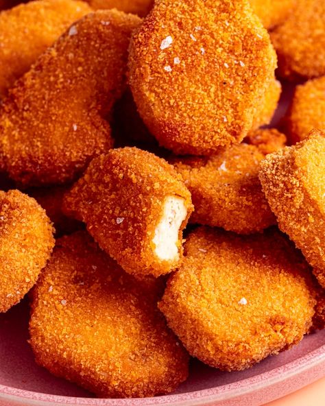 Air Fryer Tofu Nuggets Tofu Bites Air Fryer, Vegan Air Fryer, Vegan Tofu Air Fryer Recipes, Simple Tofu Recipes Air Fryer, Chicken Fried Tofu Air Fryer, Crunchy Tofu Air Fryer, Vegan Buffalo Sauce, Vegan Christmas Dinner, Vegan Burger Recipe