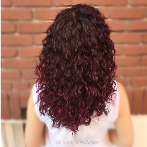 Curly Hair With Red Ends, Cherry Cola Hair Color On Curly Hair, Cherry Wine Curly Hair, Dark Maroon Curly Hair, Burgundy Curly Hair Highlights, Black Cherry Hair Curly, Burgundy Hair Curly Natural, Maroon Hair Curly, Red Highlights On Dark Curly Hair