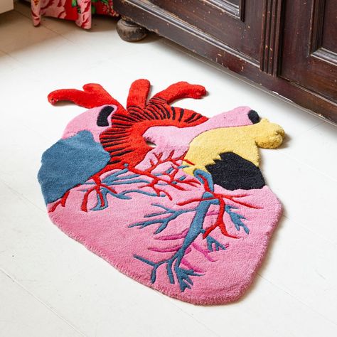 Heart Rug, Funky Rugs, Living Room Floor, Quirky Decor, People Talking, Punch Needle Embroidery, Red Candy, Room Flooring, Dream House Decor