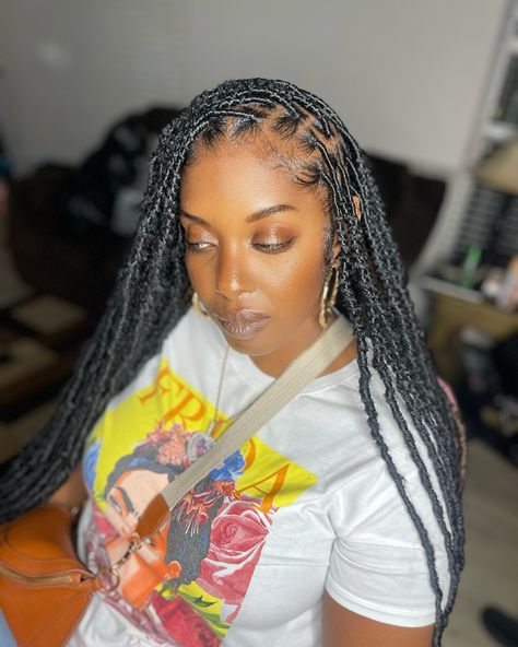 24 inch Soft Locs ❤️🤌🏾 My Fave … 🫣 Peek-A-Boo Color #30-Style last 2 months; up to 4 months with touch ups. . . . . #softlocs #locstyles #fauxlocs #jacksonvillelocs #goddesslocs #jaxlocs #locstylesforwomen 24 Inch Soft Locs, Soft Locs, Goddess Locs, Loc Styles, Faux Locs, 4 Months, Peek A Boo, 2 Months, Locs