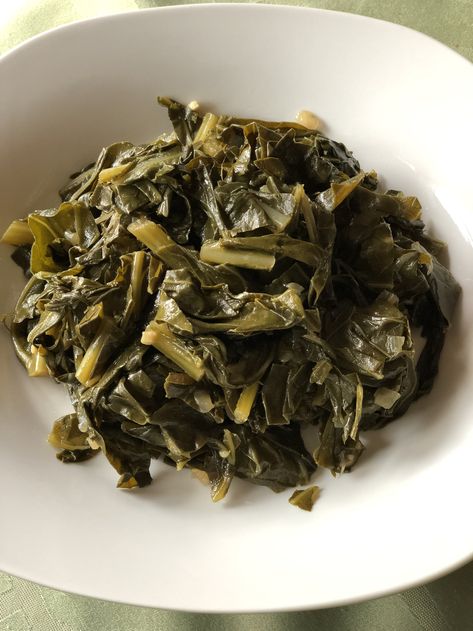 Collard Greens No Meat, Best Collard Greens Recipe Soul Food, Collard Greens Recipe Soul Food, Best Collard Greens Recipe, Wfpb Soup, Greens Recipe Soul Food, Vegan Collard Greens, Southern Collard Greens, Collard Greens Recipe