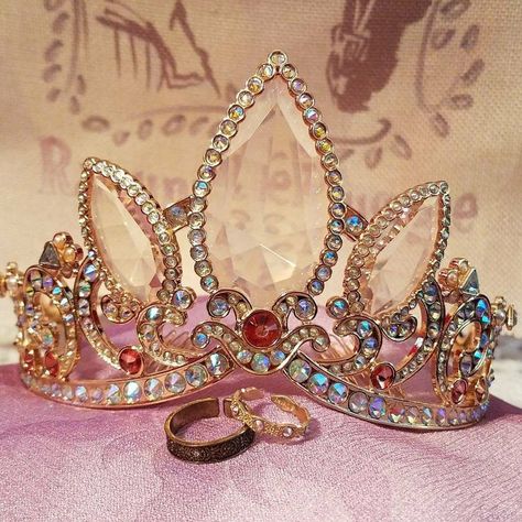 Repuzel Crown, Rapunzel Quinceanera Crown, Rapunzel Quinceanera Theme Tiara, Repunzle Quinceanera Themes, Tangled Crown, Rapunzel Quinceanera Theme, Rapunzel Quince, Rapunzel Tiara, Rapunzel Wedding Theme