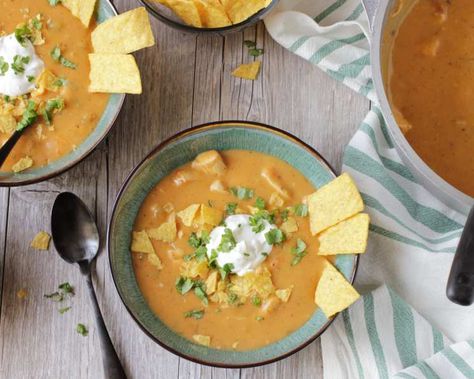 Max & Erma's Chicken Tortilla Soup Recipe - Food.com Max And Ermas, Flour Tortilla Chips, Chicken Tortilla Soup Recipe, Spinach Tortellini Soup, Winter Veggies, Healthy Potatoes, Chicken Tortillas Soups Recipe, Tortilla Soup Recipe, Cheddar Cheese Soup