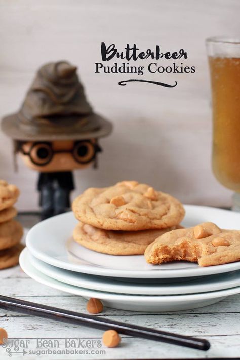 Sugar Bean Bakers: { Butterscotch "Butterbeer" Pudding Cookies } Butterbeer Pudding, Butter Beer Cookies, Harry Potter Projects, Butterbeer Cookies, Harry Potter Butterbeer, Beer Cookies, Harry Potter Parties Food, Butterbeer Recipe, Butter Beer