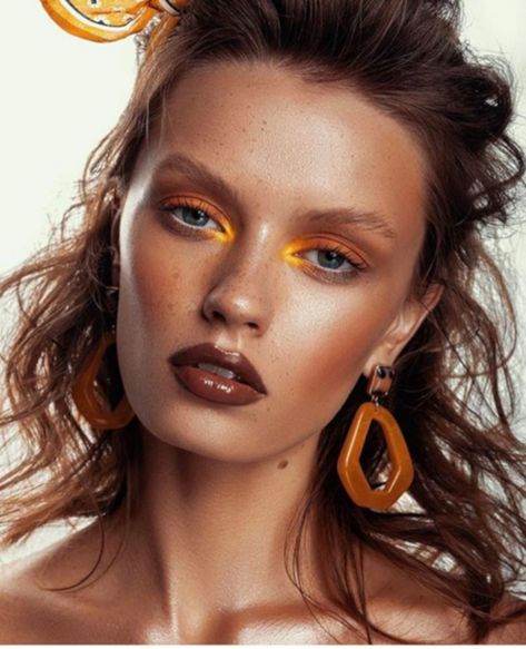 Orange Makeup Is The Summer Trend That's Also Perfect for Fall - VIVA GLAM MAGAZINE™ Editorial Make-up, Catwalk Makeup, Fashion Editorial Makeup, Yellow Makeup, Orange Makeup, High Fashion Makeup, Viva Glam, Photoshoot Makeup, Spring Makeup