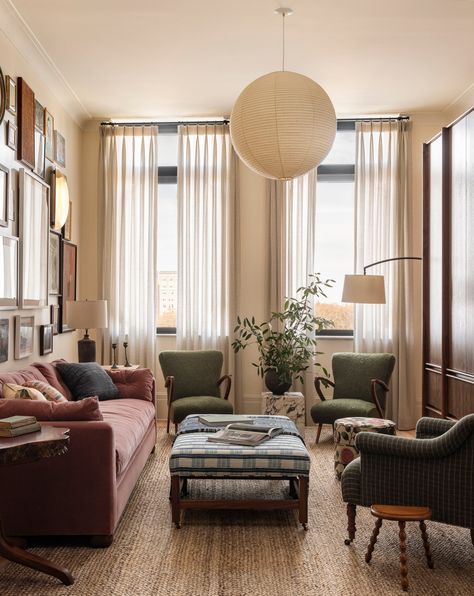 Fromental Wallpaper, Brooklyn Apartment, Amber Interiors, Kitchen Cabinetry, Emma Roberts, A Living Room, Upholstered Dining Chairs, Architectural Digest, Visual Comfort