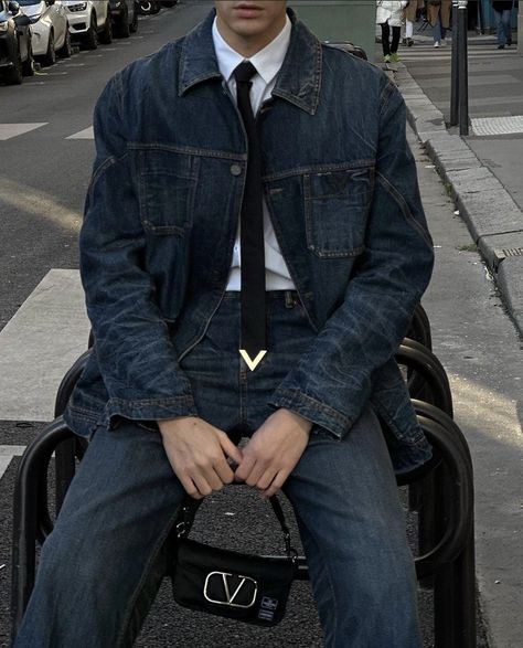 Guys Prom Outfit, Full Denim Outfit, Aesthetic Hombre, Korean Street Fashion Men, Mcqueen Fashion, Handbag Essentials, Ootd Inspo, Spring Fits, Cool Outfits For Men