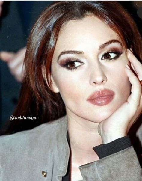 Monica Belluci Style, Italian Makeup, Italian Beauty, Italian Actress, Monica Bellucci, Microblading, Beauty Face, Makeup Inspiration, Beauty Women