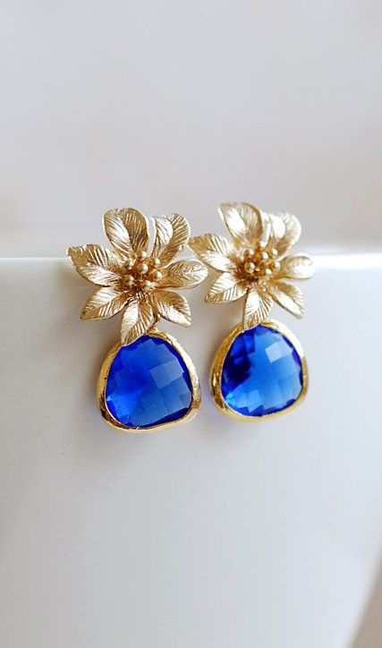 Gold Flower Blue Sapphire Glass Post Earrings #accessories #earring Flower Crystal, Flower Blue, Gold Earrings Designs, Trendy Earrings, Fabulous Jewelry, Gold Flower, Blue Zircon, Gold Jewelry Fashion, Blue And Gold