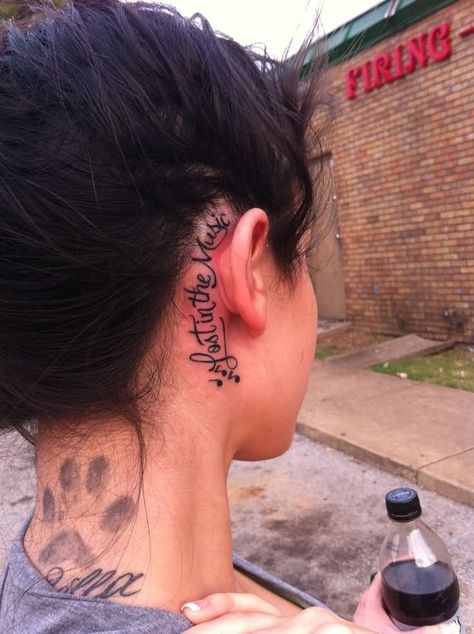 Behind Ear Quote Tattoo, Word Behind The Ear Tattoo, Behind The Ear Word Tattoo Ideas, Behind The Ear Music Tattoo, Music Behind Ear Tattoo, Music Notes Tattoo Behind Ear, Music Tattoo Behind Ear, Music Notes Behind Ear Tattoo, Music Note Tattoo Behind Ear