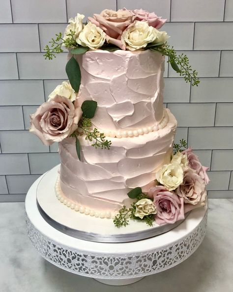 Brb gotta pick our jaws off the floor 🌸🤩🌺 #beautifulcakes #kupcakekitchen #wantcake #cakeinspiration #cakeart #birthdaycakeideas #cakedesigner #designercakes #customcakes #cakeartist #buttercreamcakes #amazingcake #amazingcakes #cakeforhim #cakeforher #cakeforwomen #cakeforman #cakefordad #cakeformom #cakeforhusband #cakeforwife #weddingcakeideas #weddingcakedesign #weddingcakeinspiration #weddingcakedesigner #birthdaycakeformen #birthdaycakeforwomen #birthdaycakeforhim #birthdaycakeforher Two Floor Cake Birthday, Birthday Cake Two Floors, Double Layer Cake, Beautiful Wedding Cake, Cake For Husband, 2 Tier Cake, Birthday Cake For Him, Cakes For Men, Wedding Cake Inspiration