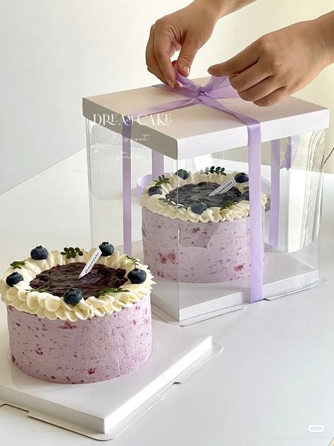 Cake Box Design Packaging Ideas, Desert Box Cake, Cheesecake Packaging Ideas, Mini Cake Packaging Ideas, Cheesecake Packaging, Dessert Packaging Design, Cake Boxes Packaging, 귀여운 음식 그림, Dessert Packaging