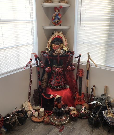 Eleggua house Casa de eleggua Plato de eleggua eshu elegua Santeria Altar, Elegua Orisha, Yoruba Orishas, My Ex Boyfriend, Voodoo Love Spells, Binding Spells, Love Binding Spell, Family Protection, Orishas Yoruba